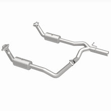 Load image into Gallery viewer, MagnaFlow 09-13 Ford E-350 Super Duty V10 6.8 OEM Underbody Direct Fit Catalytic Converter