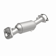 Load image into Gallery viewer, MagnaFlow 10-11 Soul 1.6L Underbody Direct Fit Converter