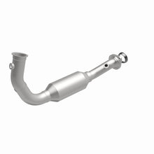 Load image into Gallery viewer, MagnaFlow 2004 Jeep Liberty 3.7L Direct Fit Converter