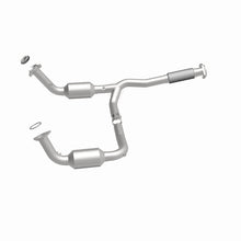 Load image into Gallery viewer, MagnaFlow 2004 Buick Rainier 5.3L Direct Fit Converter