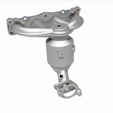 Load image into Gallery viewer, MagnaFlow 13-17 Hyundai Santa Fe Sport 2.4L Direct Fit Catalytic Converter