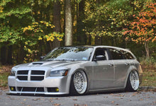 Load image into Gallery viewer, Dodge Magnum SRT-8 Front Wind Splitter 2005 - 2008                      Dodge Magnum SRT-8 Front Wind Splitter 2005 - 2008