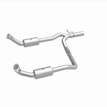Load image into Gallery viewer, MagnaFlow 09-13 Ford E-350 Super Duty V10 6.8 OEM Underbody Direct Fit Catalytic Converter