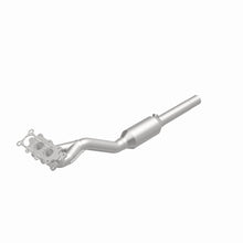 Load image into Gallery viewer, MagnaFlow 2001 Volkswagen Jetta 2.0L Direct Fit Converter
