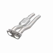 Load image into Gallery viewer, MagnaFlow 96-99 Chevy C2500 Suburban 7.4L Direct Fit Converter