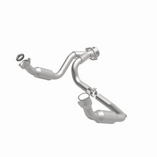 Load image into Gallery viewer, MagnaFlow 09-10 Cadillac Escalade 6.2L Direct Fit Converter
