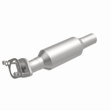 Load image into Gallery viewer, MagnaFlow Direct Fit Catalytic Converter 19-20 Kia Forte 2L Underbody