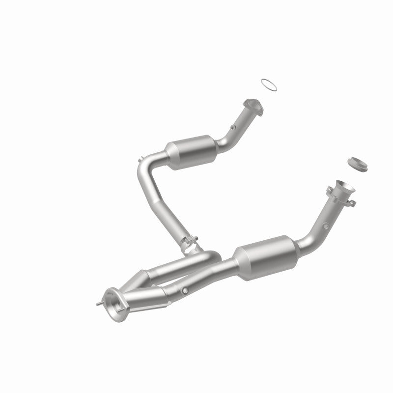 MagnaFlow 04-06 Chevrolet Silverado 1500 5.3L Direct Fit Catalytic Converter