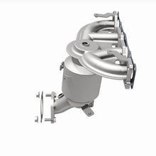 Load image into Gallery viewer, MagnaFlow 13-17 Hyundai Santa Fe Sport 2.4L Direct Fit Catalytic Converter