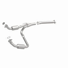 Load image into Gallery viewer, MagnaFlow 04-05 Chevrolet Express 1500 5.3L Direct Fit Converter