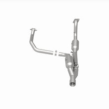 Load image into Gallery viewer, MagnaFlow 14-18 2500 V8 6.4 OEM Underbody Direct Fit Converter
