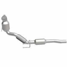 Load image into Gallery viewer, MagnaFlow 16-18 Volkswagen Jetta L4 OEM Underbody Single Direct Fit Converter