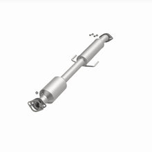 Load image into Gallery viewer, MagnaFlow 2015 Kia Optima 2.4L Direct Fit Catalytic Converter (California Grade)