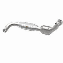 Load image into Gallery viewer, MagnaFlow 99-00 Ford Exped 4.6L Direct Fit Converter