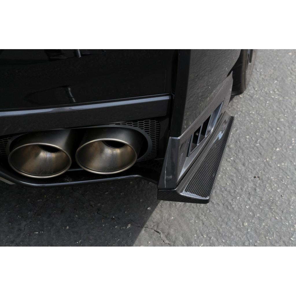 Nissan GTR-R35 Rear Bumper Skirts 2017-2022                      Nissan GTR-R35 Rear Bumper Skirts 2017-2022