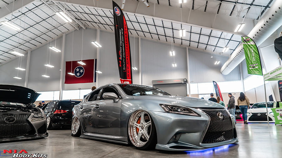 Lexus IS Base Model NIA Side Skirts 2006-13 in ABS