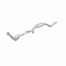 Load image into Gallery viewer, MagnaFlow Direct Fit Catalytic Converter 2003 ML350 3.7L Underbody