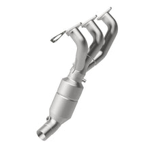 Load image into Gallery viewer, MagnaFlow Direct Fit Catalytic Converter 01-06 BMW M3 Rear Manifold 3.2L