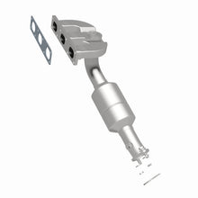 Load image into Gallery viewer, MagnaFlow Direct Fit Catalytic Converter BMW 5 04-05 Rear Mani