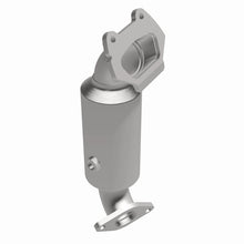 Load image into Gallery viewer, MagnaFlow Direct Fit Catalytic Converter 17-18 Chrysler Pacifica 3.6L