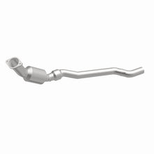Load image into Gallery viewer, MagnaFlow Direct Fit Catalytic Converter 06-14 Chrysler 300 5.7L