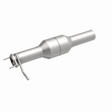Load image into Gallery viewer, MagnaFlow Direct Fit Catalytic Converter 03-05 Ford F250/350 SD 6.0