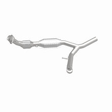 Load image into Gallery viewer, MagnaFlow Direct Fit Catalytic Converter 04-05 Ford F-150 5.4L P/S 2WD (Excl 04 Heritage Edition)