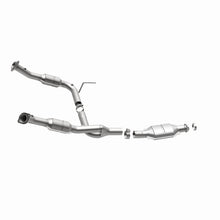 Load image into Gallery viewer, MagnaFlow Direct Fit Catalytic Converter Explorer 02-04 4.6L