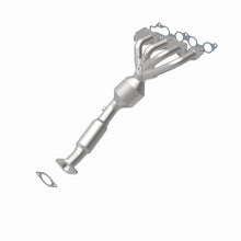 Load image into Gallery viewer, MagnaFlow Direct Fit Catalytic Converter 05-06 Ford Focus 2.0L