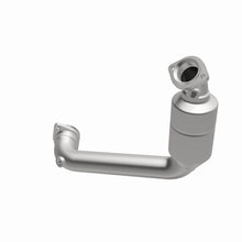 Load image into Gallery viewer, MagnaFlow Direct Fit Catalytic Converter 99-00 Mercedes CLK320 3.2L