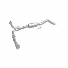 Load image into Gallery viewer, MagnaFlow Direct Fit Catalytic Converter 00-03 Durango 4WD OEM