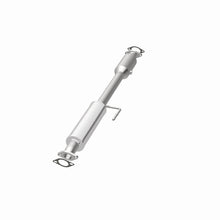 Load image into Gallery viewer, MagnaFlow Direct Fit Catalytic Conv 11-14 Sonata 2.4L Underbody (OEM Grade Federal / EPA Compliant)
