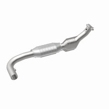 Load image into Gallery viewer, MagnaFlow Direct Fit Catalytic Converter 97-98 Expedition-Navigator