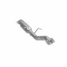 Load image into Gallery viewer, MagnaFlow Direct Fit Catalytic Converter California Grade 95-98 Toyota T100 2.7L