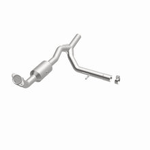 Load image into Gallery viewer, MagnaFlow DF Cat. Conv 07-08 Ford F-150 Pickup 5.4L P/S / 12/06-08 Lincoln Truck Mark LT 5.4L P/S