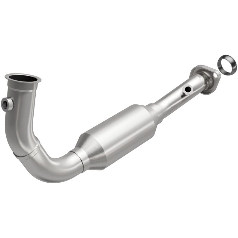 MagnaFlow Direct Fit Catalytic Converter OEM 2004 Jeep Liberty Underbody