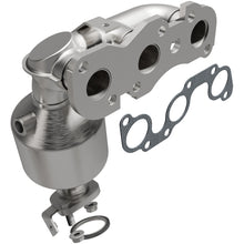 Load image into Gallery viewer, MagnaFlow Direct Fit Catalytic Converter California Grade 00-04 Toyota Avalon 3.0L