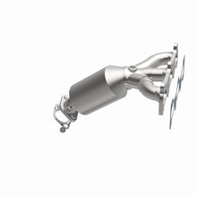 Load image into Gallery viewer, MagnaFlow Direct Fit Catalytic Converter 05-08 Kia Sportage 2.7L Passenger Side
