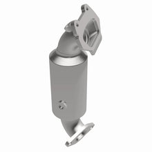 Load image into Gallery viewer, MagnaFlow Direct Fit Catalytic Converter 17-18 Chrysler Pacifica 3.6L