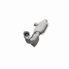 Load image into Gallery viewer, MagnaFlow DF Cat Conv 04-06 Ford F-150 Pick Up (Exc Heritage) / 06 Lincoln Mark LT Truck Driver Side