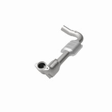 Load image into Gallery viewer, MagnaFlow Direct Fit Catalytic Converter 00-04 Ford E150 4.6L Driver Side