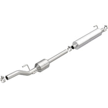 Load image into Gallery viewer, MagnaFlow Direct Fit Catalytic Converter 2002-2006 Sprinter 2500 2.7 L Underbody
