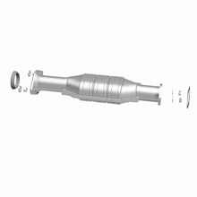 Load image into Gallery viewer, MagnaFlow Direct Fit Catalytic Converter 01-02 Montero 3.5L Rear