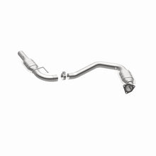 Load image into Gallery viewer, MagnaFlow Direct Fit Catalytic Converter 03-05 Express 2500 4.8L Driver Side