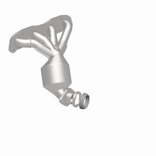 Load image into Gallery viewer, MagnaFlow Direct Fit Catalytic Converter 09-14 Sentra 2.0L Manifold