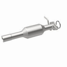 Load image into Gallery viewer, MagnaFlow Direct Fit Catalytic Converter 06 Focus ZX3 2.0/2.3L OEM