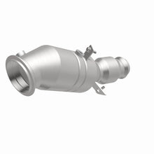 Load image into Gallery viewer, MagnaFlow Direct Fit Catalytic Converter 2016 BMW 428i 2.0L Underbody