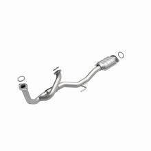Load image into Gallery viewer, MagnaFlow Direct Fit Catalytic Converter 97-98 Toyota Avalon Camry 3