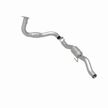 Load image into Gallery viewer, MagnaFlow Direct Fit Catalytic Converter 01-02 2500HD 8.1 Driver Side