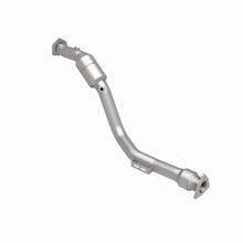 Load image into Gallery viewer, MagnaFlow Direct Fit Catalytic Converter 04/06 VW Phaeton 4.2L Front Passenger Side